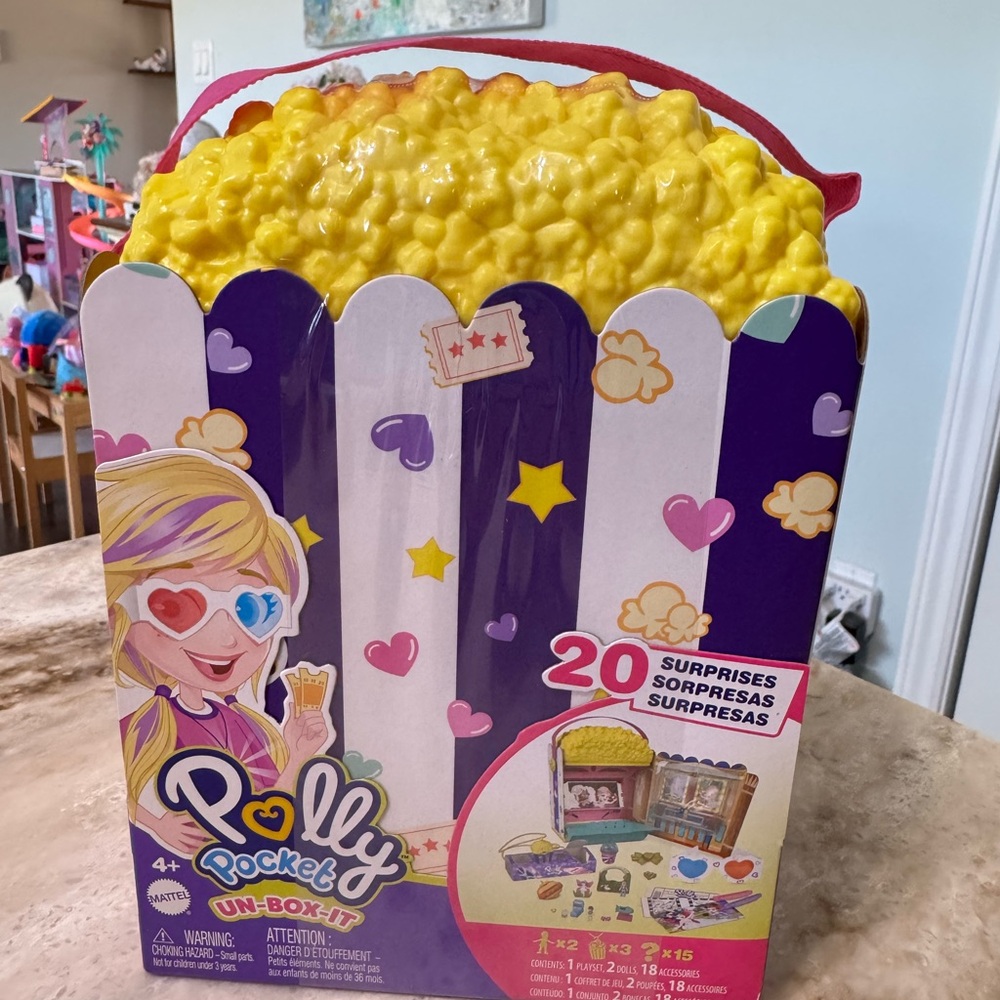 Un-Box It! Polly Pocket Party Set